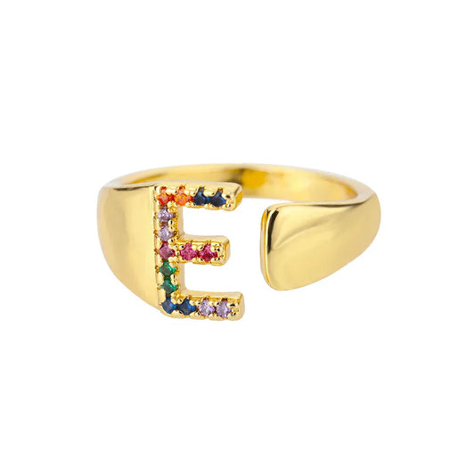 E Initial – zlatni prsten