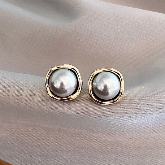 Klára - Elegantne vintage naušnice s biserima